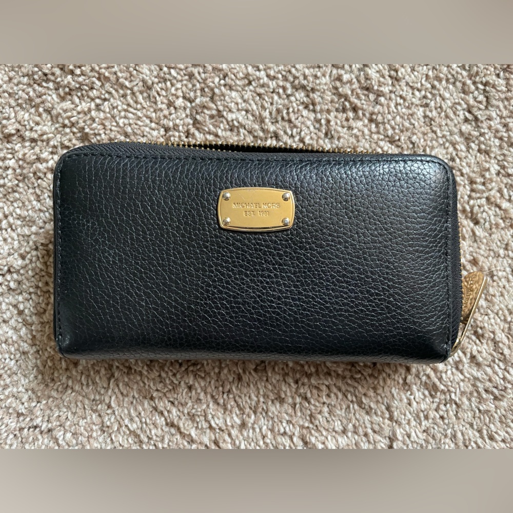 MICHAEL Michael Kors Black Leather Wallet